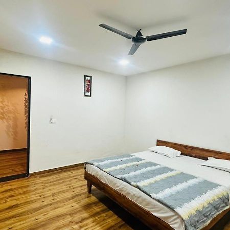 Patel Hotel & Guest House Shanor Buitenkant foto